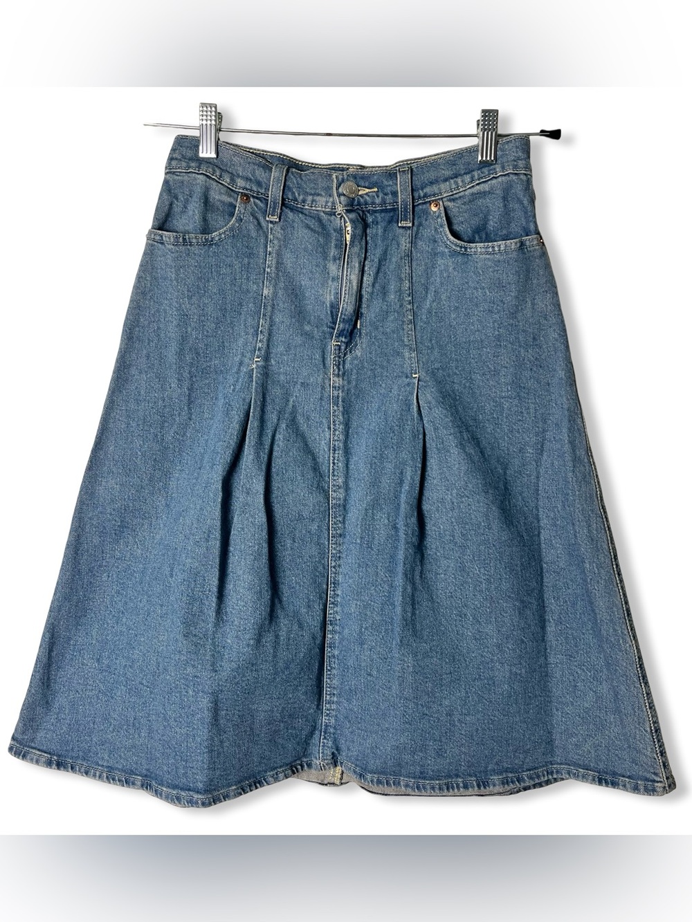 Signature By Levi Strauss Denim Skirt Blue Button Zip Sz 2